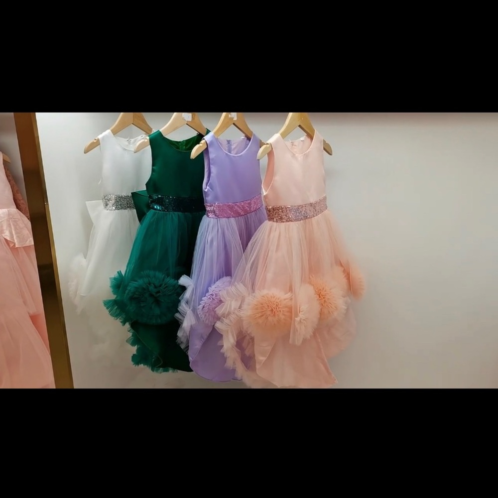 Girls dresses brand new size 4/5 years